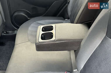 Внедорожник / Кроссовер Nissan Qashqai 2011 в 