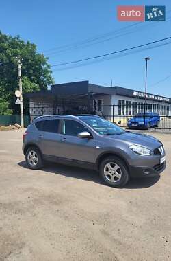 Внедорожник / Кроссовер Nissan Qashqai 2012 в Новоархангельске