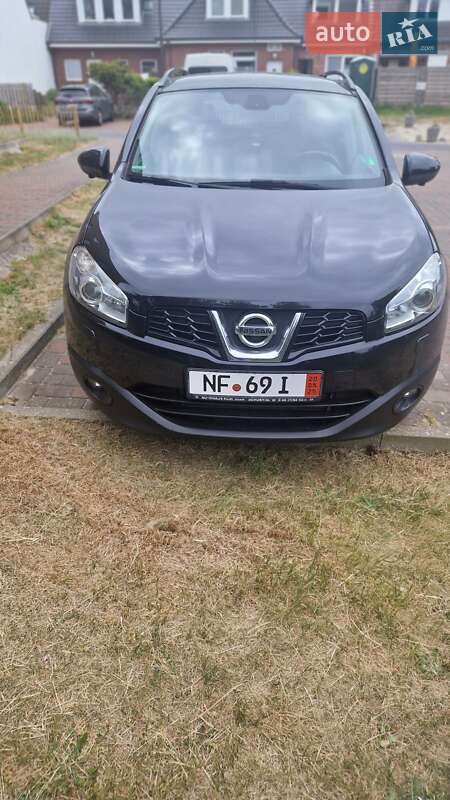 Внедорожник / Кроссовер Nissan Qashqai 2013 в Черновцах
