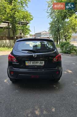 Внедорожник / Кроссовер Nissan Qashqai 2008 в 