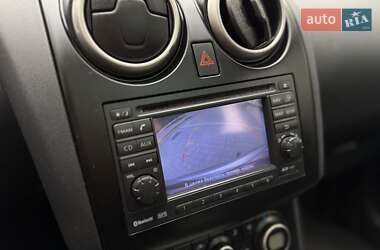 Внедорожник / Кроссовер Nissan Qashqai 2010 в 
