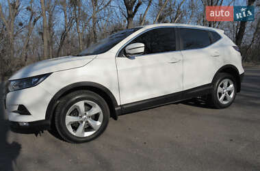 Внедорожник / Кроссовер Nissan Qashqai 2017 в Полтаве