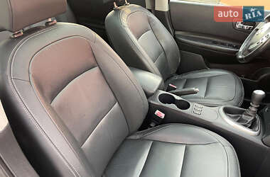Внедорожник / Кроссовер Nissan Qashqai 2009 в 
