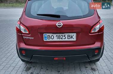 Внедорожник / Кроссовер Nissan Qashqai 2011 в 