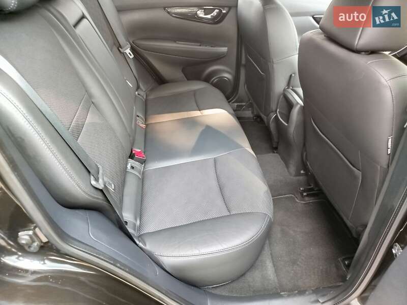 Внедорожник / Кроссовер Nissan Qashqai 2016 в Красилове