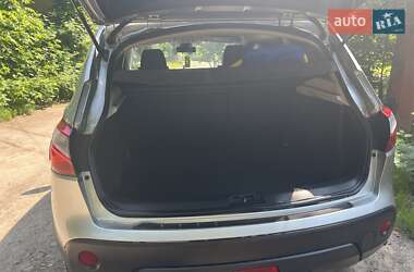 Внедорожник / Кроссовер Nissan Qashqai 2011 в 