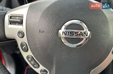 Внедорожник / Кроссовер Nissan Qashqai 2008 в 