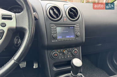 Внедорожник / Кроссовер Nissan Qashqai 2011 в 