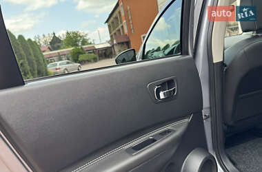 Внедорожник / Кроссовер Nissan Qashqai 2011 в 