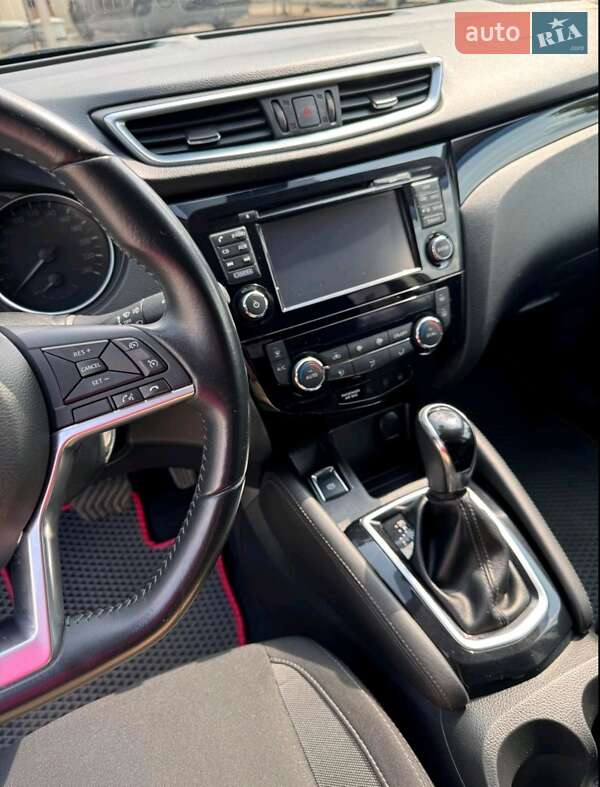 Внедорожник / Кроссовер Nissan Qashqai 2018 в Александрие