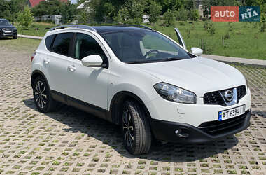 Внедорожник / Кроссовер Nissan Qashqai 2012 в 