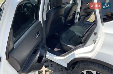 Внедорожник / Кроссовер Nissan Qashqai 2012 в 