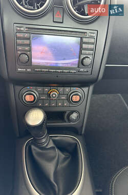 Внедорожник / Кроссовер Nissan Qashqai 2011 в 