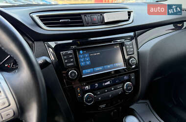Внедорожник / Кроссовер Nissan Qashqai 2015 в 