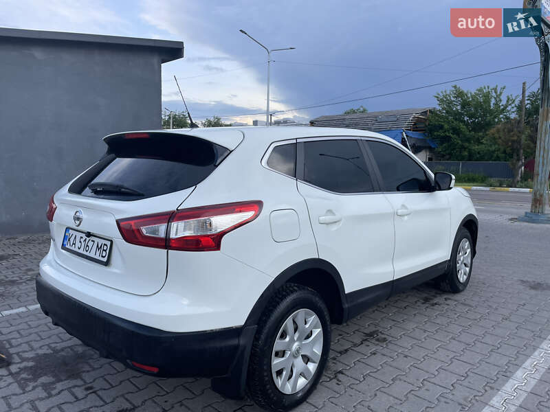 Внедорожник / Кроссовер Nissan Qashqai 2017 в Ирпене
