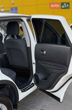 Внедорожник / Кроссовер Nissan Qashqai 2013 в 