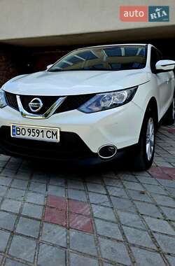 Позашляховик / Кросовер Nissan Qashqai 2016 в Тернополі