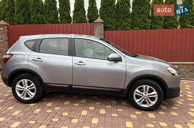 Внедорожник / Кроссовер Nissan Qashqai 2010 в 