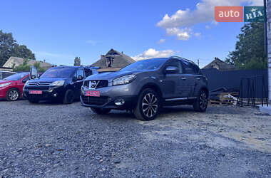 Позашляховик / Кросовер Nissan Qashqai 2012 в Звенигородці