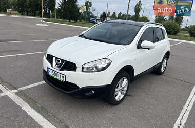 Внедорожник / Кроссовер Nissan Qashqai 2012 в 