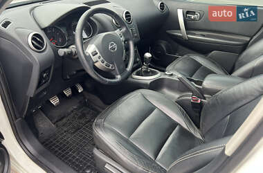Внедорожник / Кроссовер Nissan Qashqai 2012 в 