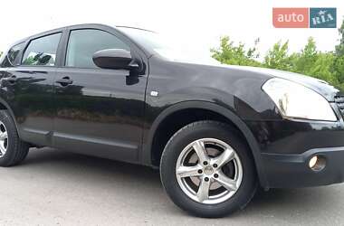Внедорожник / Кроссовер Nissan Qashqai 2009 в 