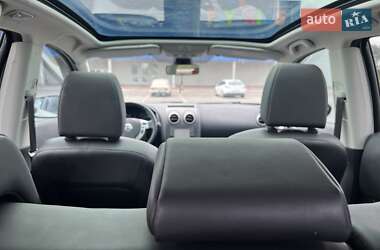 Внедорожник / Кроссовер Nissan Qashqai 2012 в 