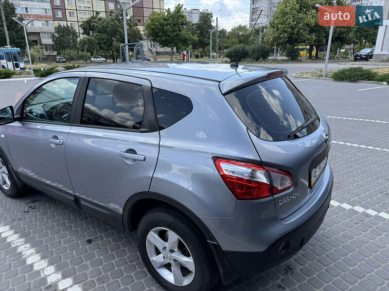 Внедорожник / Кроссовер Nissan Qashqai 2011 в Днепре