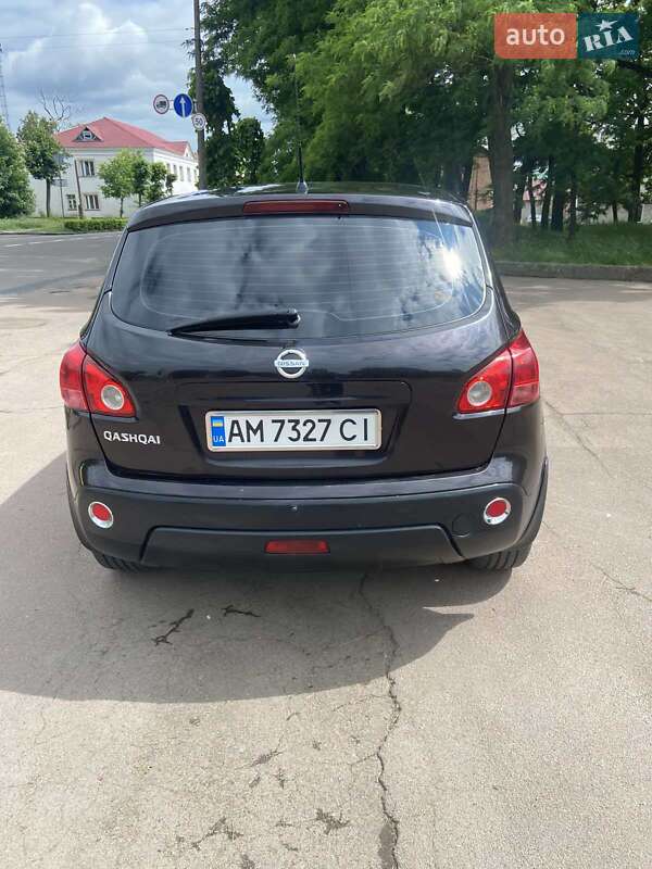 Внедорожник / Кроссовер Nissan Qashqai 2009 в Коростене