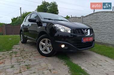 Внедорожник / Кроссовер Nissan Qashqai 2011 в Великих Межиричах