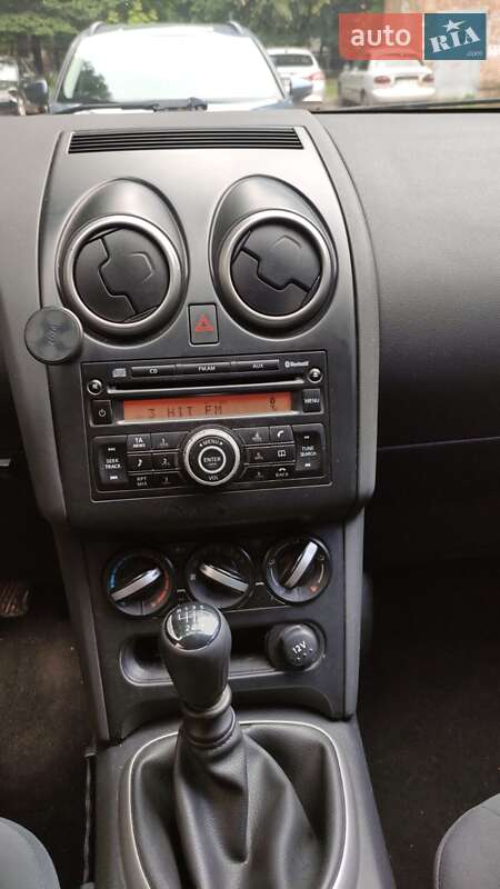 Позашляховик / Кросовер Nissan Qashqai 2011 в Києві