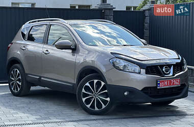 Внедорожник / Кроссовер Nissan Qashqai 2012 в 