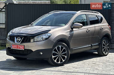 Внедорожник / Кроссовер Nissan Qashqai 2012 в 