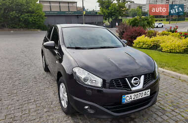 Позашляховик / Кросовер Nissan Qashqai 2012 в Умані