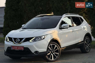 Позашляховик / Кросовер Nissan Qashqai 2016 в Дубні