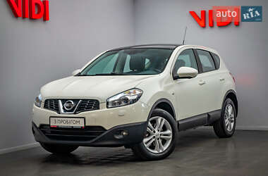 Позашляховик / Кросовер Nissan Qashqai 2012 в Києві