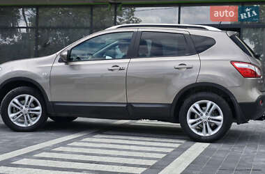 Внедорожник / Кроссовер Nissan Qashqai 2010 в 