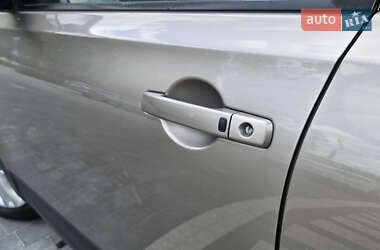 Внедорожник / Кроссовер Nissan Qashqai 2010 в 