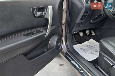 Внедорожник / Кроссовер Nissan Qashqai 2010 в 