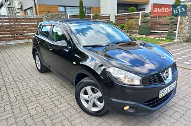 Позашляховик / Кросовер Nissan Qashqai 2010 в Стрию