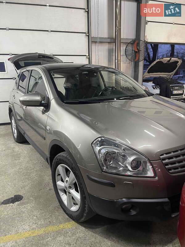 Внедорожник / Кроссовер Nissan Qashqai 2009 в Полтаве