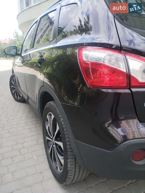 Внедорожник / Кроссовер Nissan Qashqai 2011 в Ивано-Франковске