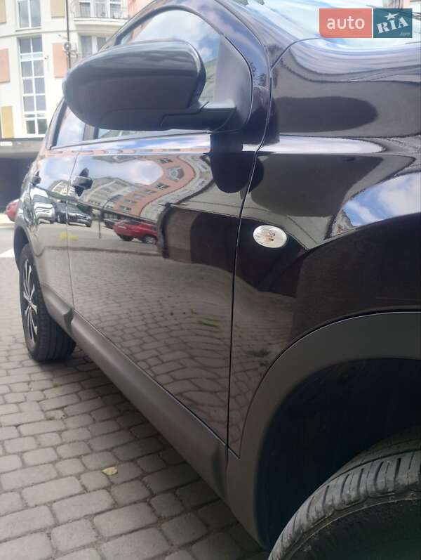 Внедорожник / Кроссовер Nissan Qashqai 2011 в Ивано-Франковске