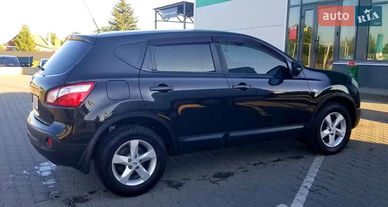 Внедорожник / Кроссовер Nissan Qashqai 2012 в Нововолынске