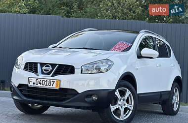 Позашляховик / Кросовер Nissan Qashqai 2013 в 