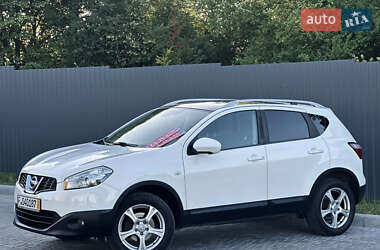 Позашляховик / Кросовер Nissan Qashqai 2013 в 