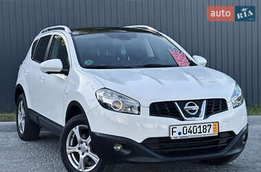 Позашляховик / Кросовер Nissan Qashqai 2013 в 