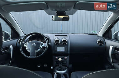 Позашляховик / Кросовер Nissan Qashqai 2013 в 