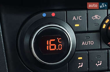 Позашляховик / Кросовер Nissan Qashqai 2013 в 