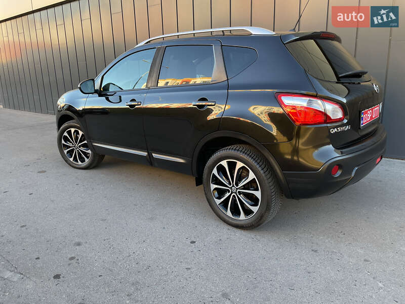 Позашляховик / Кросовер Nissan Qashqai 2013 в Рівному